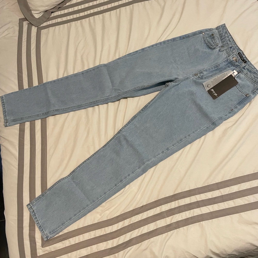 NASTY GAL Organic Cotton Mom Jean - Picture 4 of 14